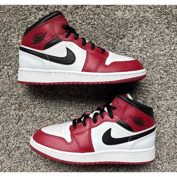 Nike Shoes - Nike Air Jordan 1 Mid Chicago Size 6 Men's (7.5 Women's)